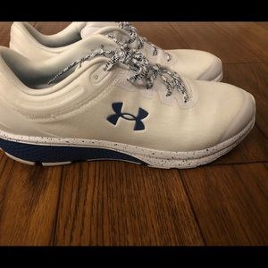 Mens Under armour charged escape 3 running shoes